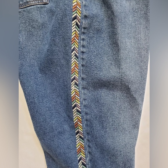 - New Knox Rose Jeans Women's Size 14 HighRise Distressed Straight Leg Emb… - Picture 6 of 8